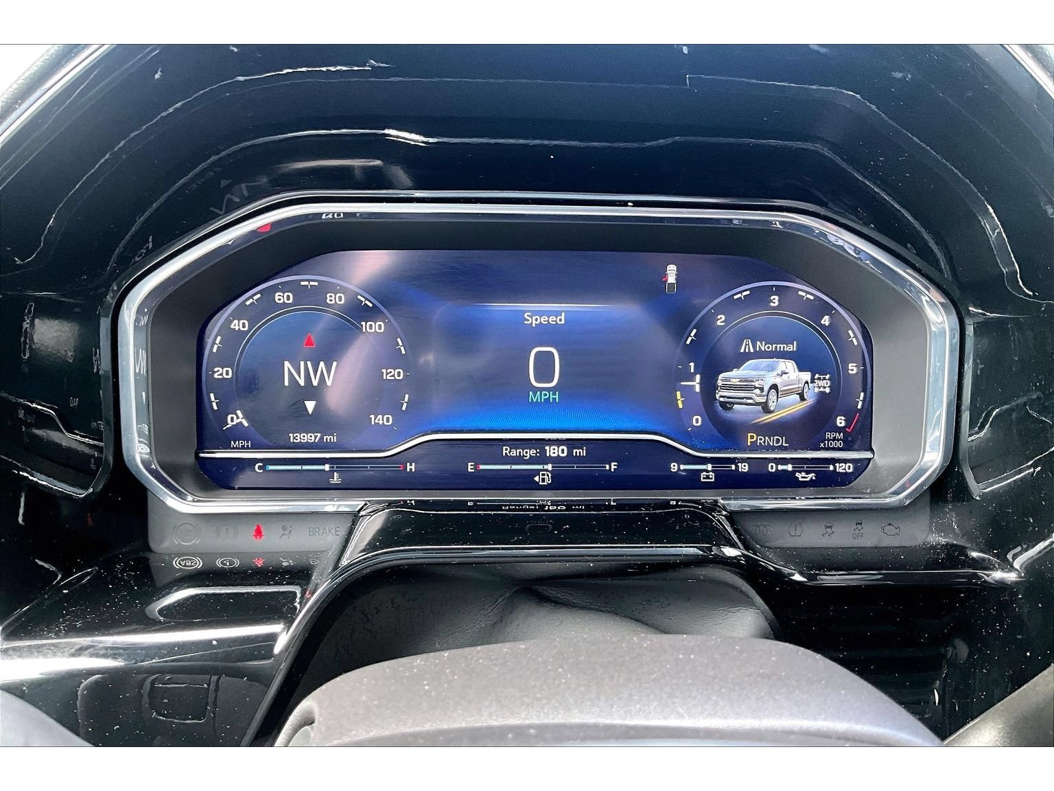 Used 2024 Chevrolet Silverado 1500 LT AWD/4WD image 23