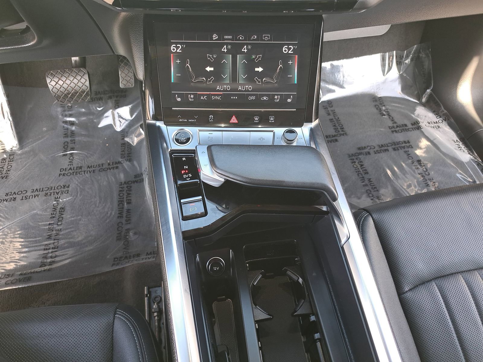 Certified 2023 Audi e-tron Premium Plus w/ Premium Plus Package AWD/4WD image 18