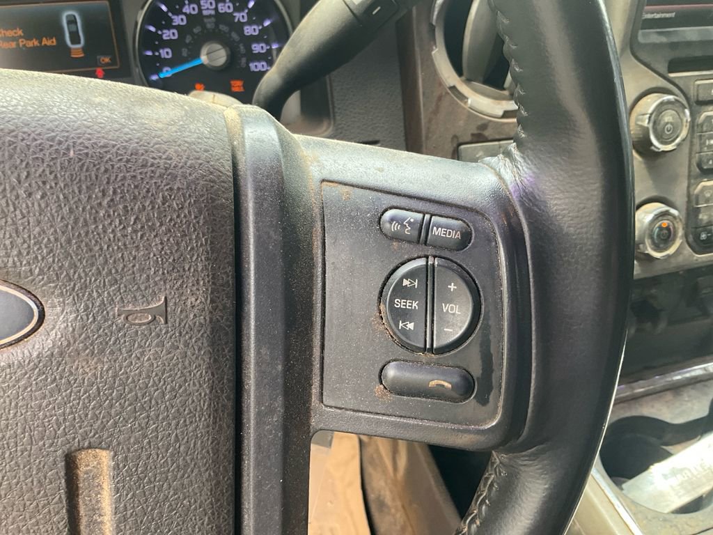 Used 2015 Ford F250 Lariat w/ Lariat Interior Package image 20