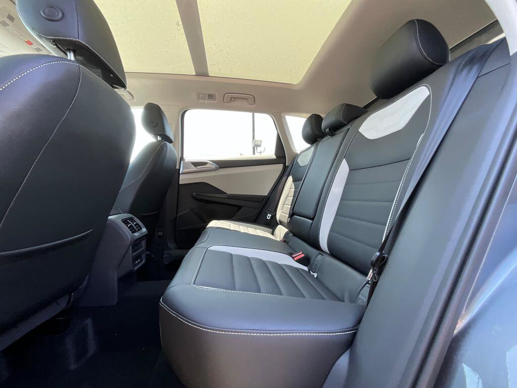 New 2026 Volkswagen Taos SEL AWD/4WD image 13