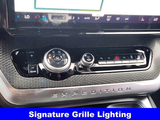 New 2026 Ford Expedition Max Platinum w/ Stealth Appearance Package image 18