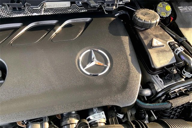 Used 2025 Mercedes-Benz GLA 250 4MATIC image 28