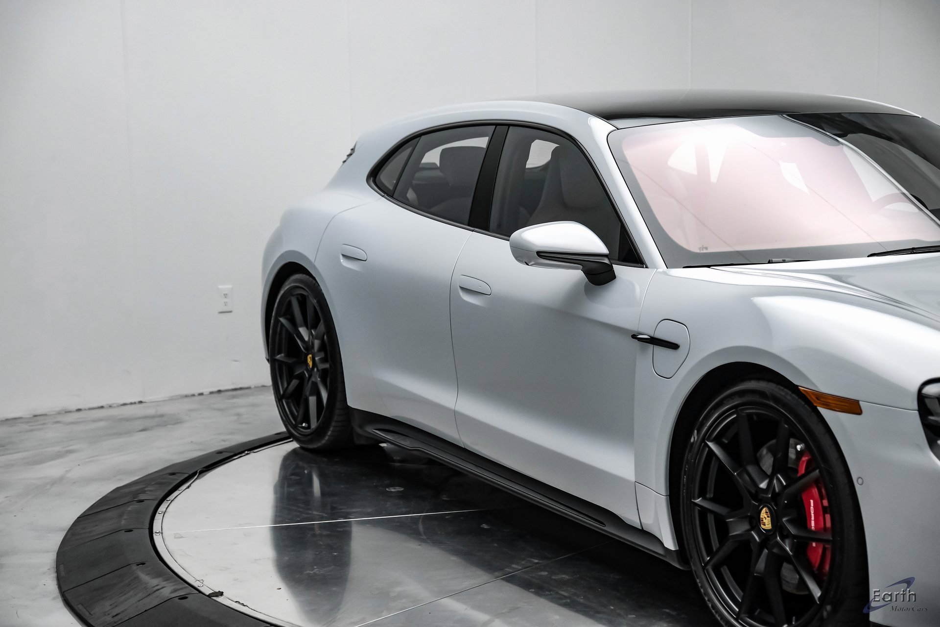 Used 2023 Porsche Taycan GTS w/ Premium Package image 22