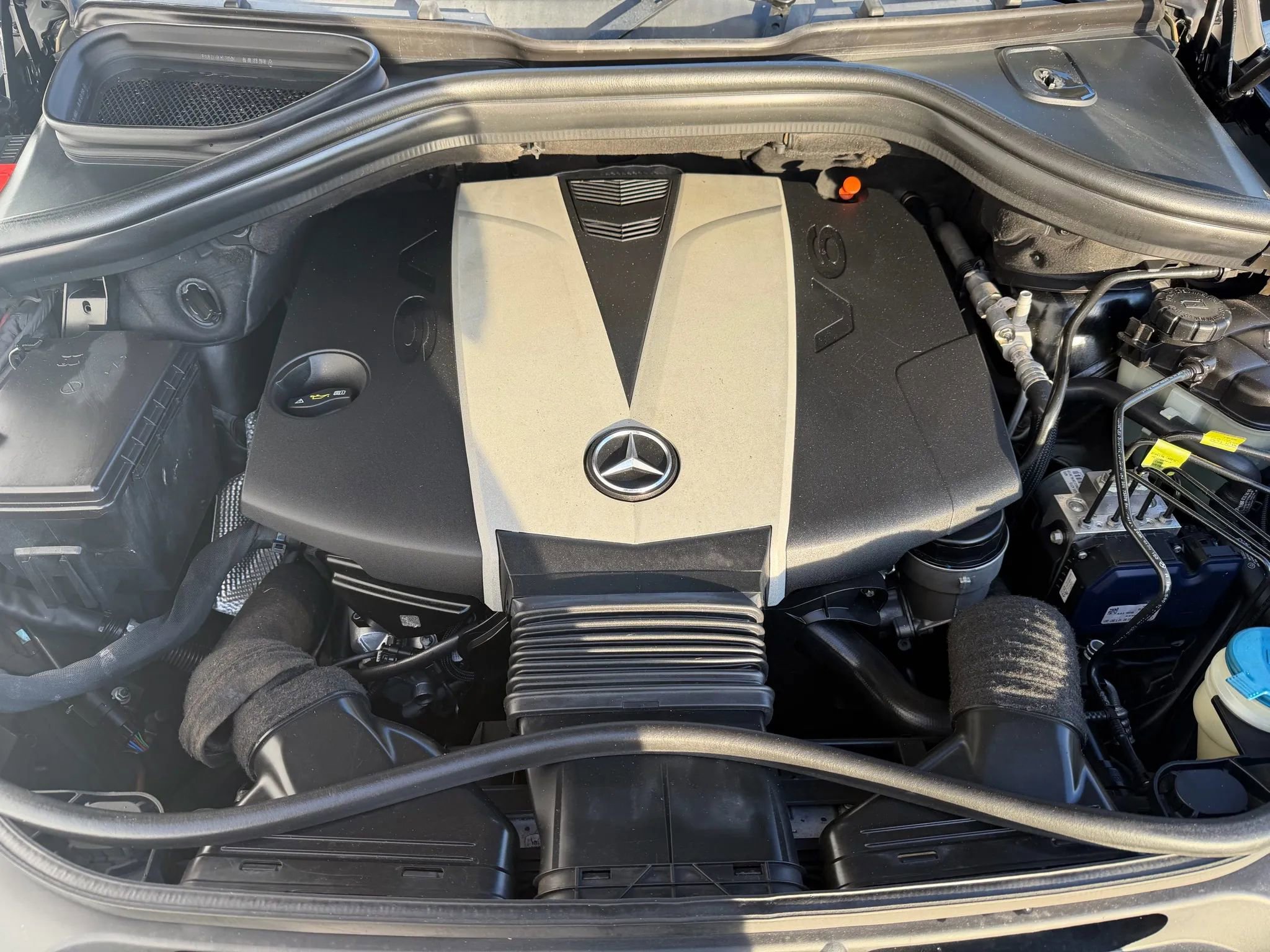 Used 2012 Mercedes-Benz ML 350 BlueTEC 4MATIC image 13