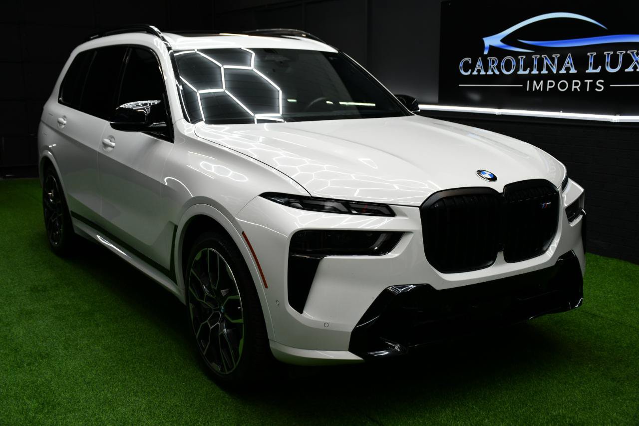 Used 2023 BMW X7 M60i AWD/4WD image 3