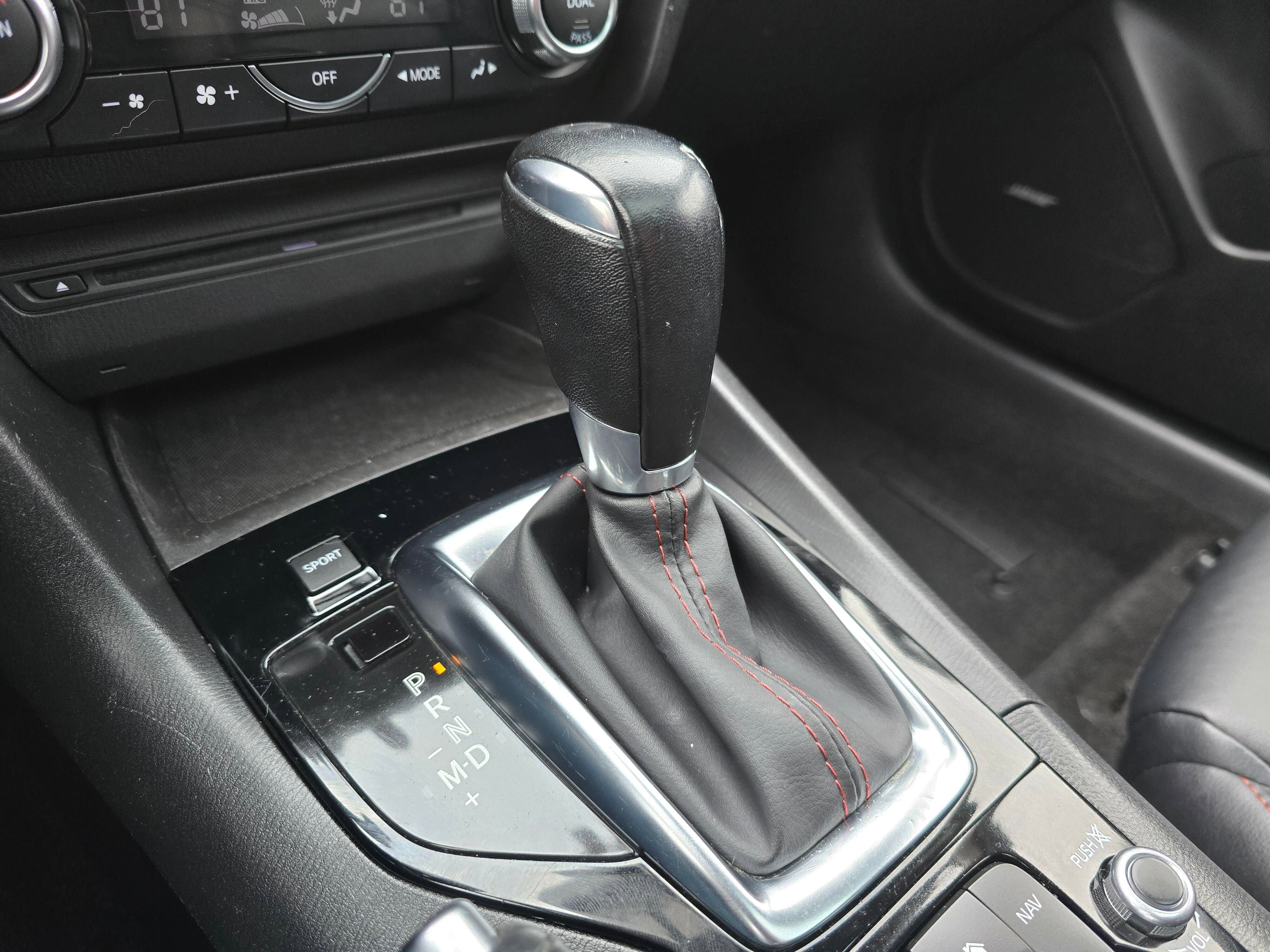 Used 2016 MAZDA MAZDA3 s Touring image 18