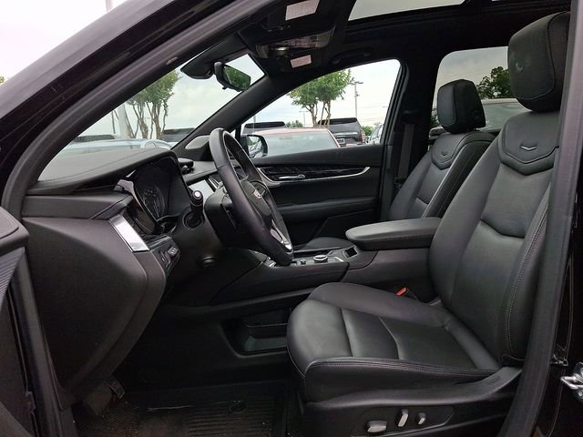 Used 2024 Cadillac XT6 Premium Luxury w/ Technology Package AWD/4WD image 11