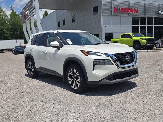 Certified 2023 Nissan Rogue SV FWD image 2