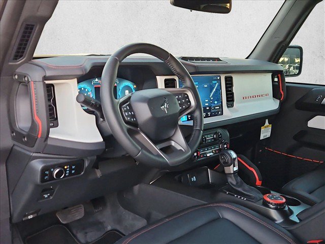 Used 2025 Ford Bronco Stroppe Edition AWD/4WD image 9