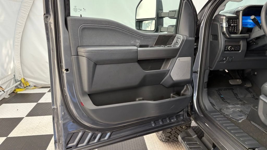 New 2026 Ford F250 Lariat w/ Black Appearance Package AWD/4WD image 18