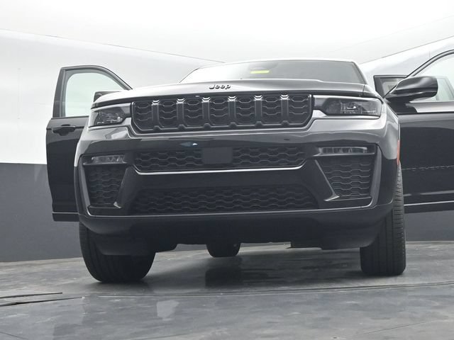 New 2026 Jeep Grand Cherokee Limited w/ Limited Altitude Package RWD image 69
