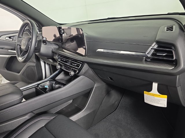 Used 2026 Chevrolet Traverse LT w/ Midnight/Sport Edition AWD/4WD image 27