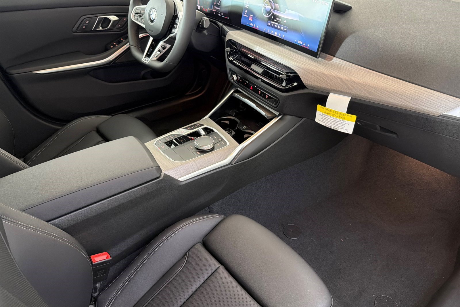 New 2026 BMW 330i Sedan w/ M Sport Package RWD image 27