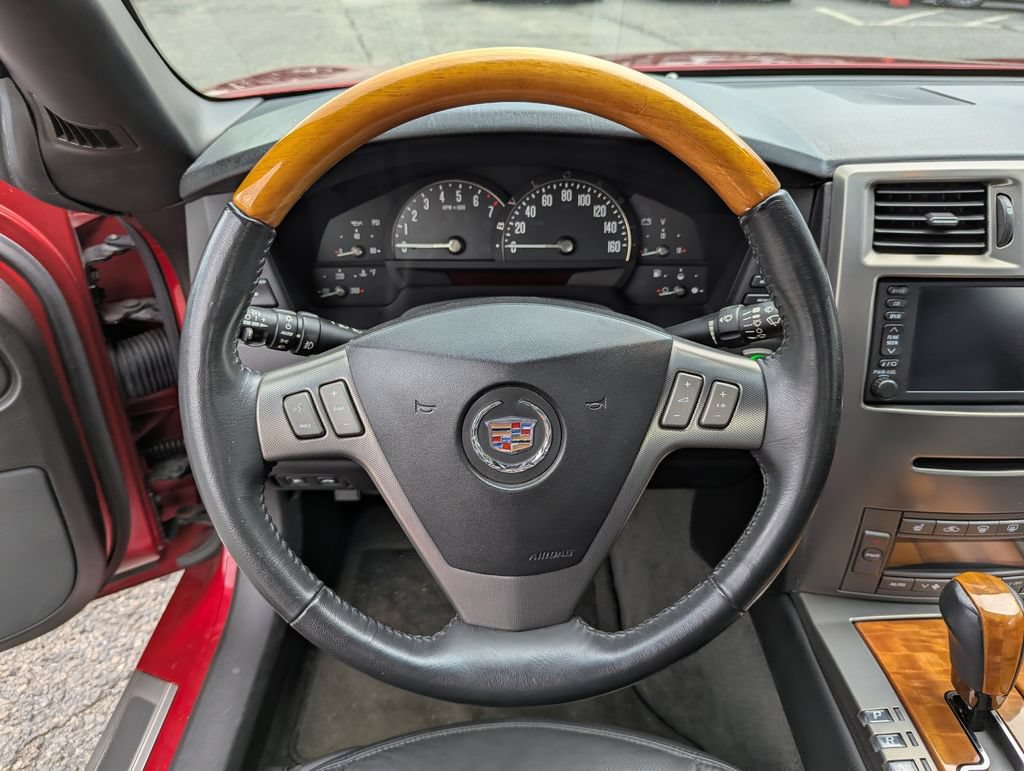 Used 2004 Cadillac XLR RWD image 16