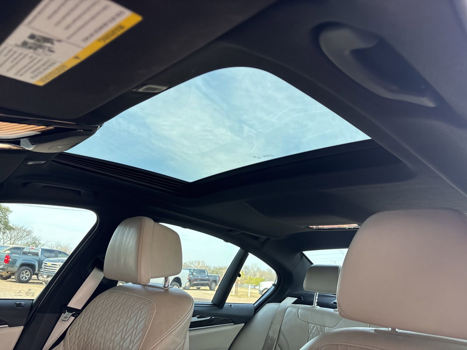 Used 2018 BMW 530e image 26