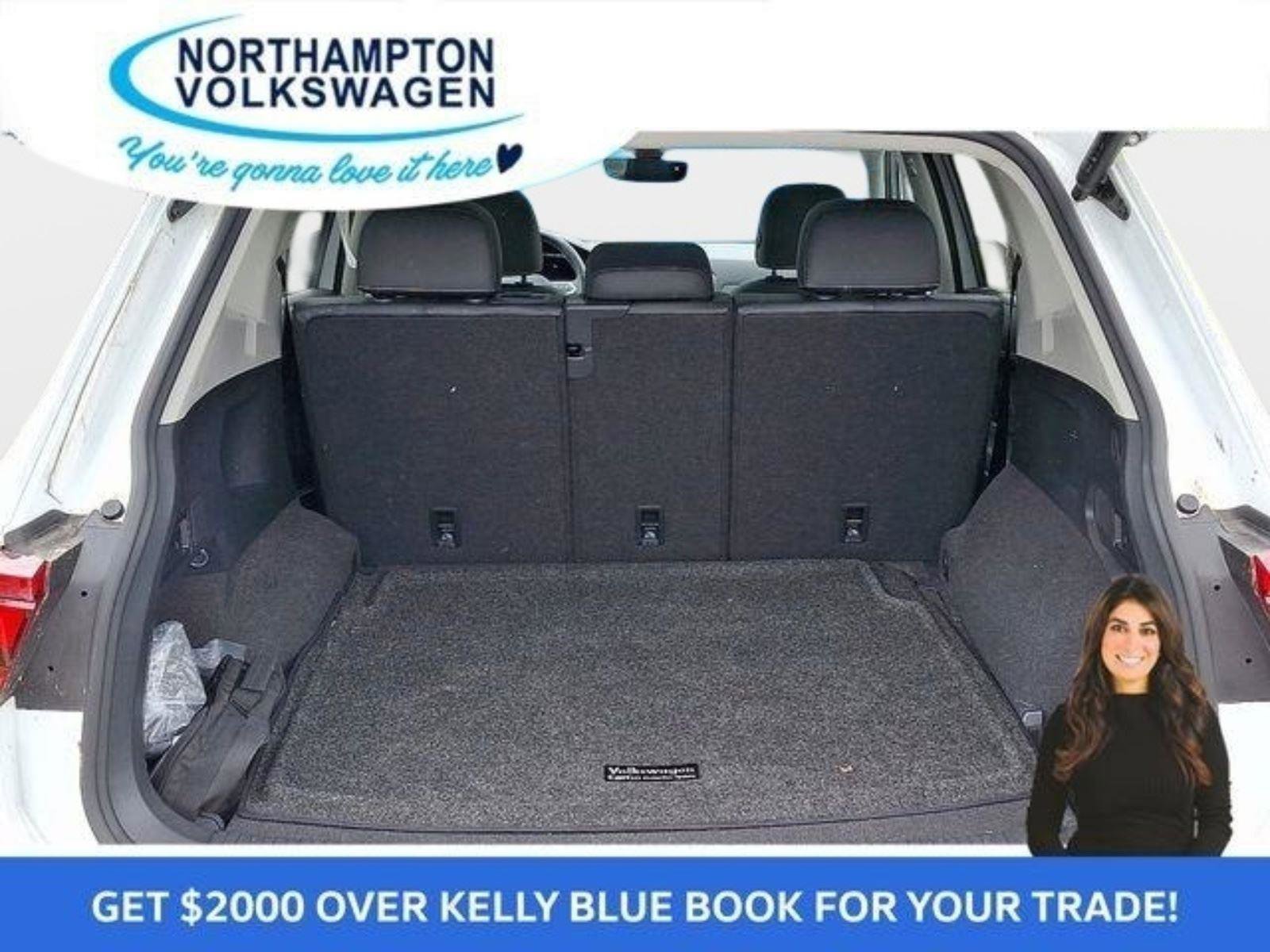 Used 2022 Volkswagen Tiguan SE w/ Panoramic Sunroof Package image 29