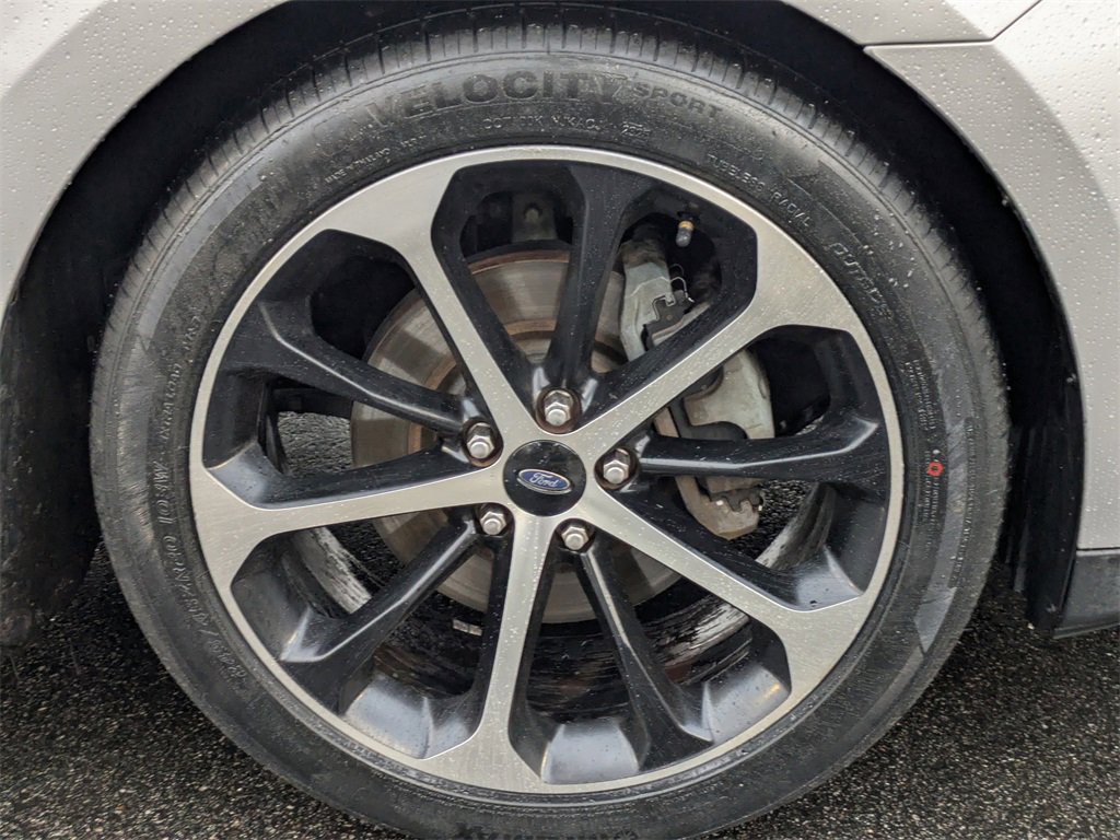 Used 2014 Ford Taurus Limited w/ Equipment Group 301A image 11