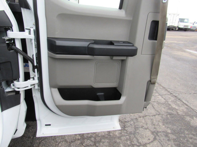 Used 2017 Ford F450 XL w/ Power Equipment Group image 34