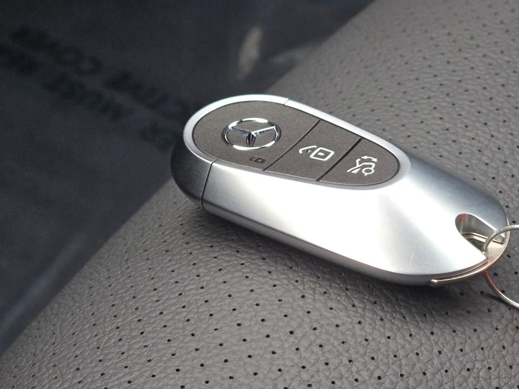 Certified 2025 Mercedes-Benz C 300 4MATIC Sedan image 35