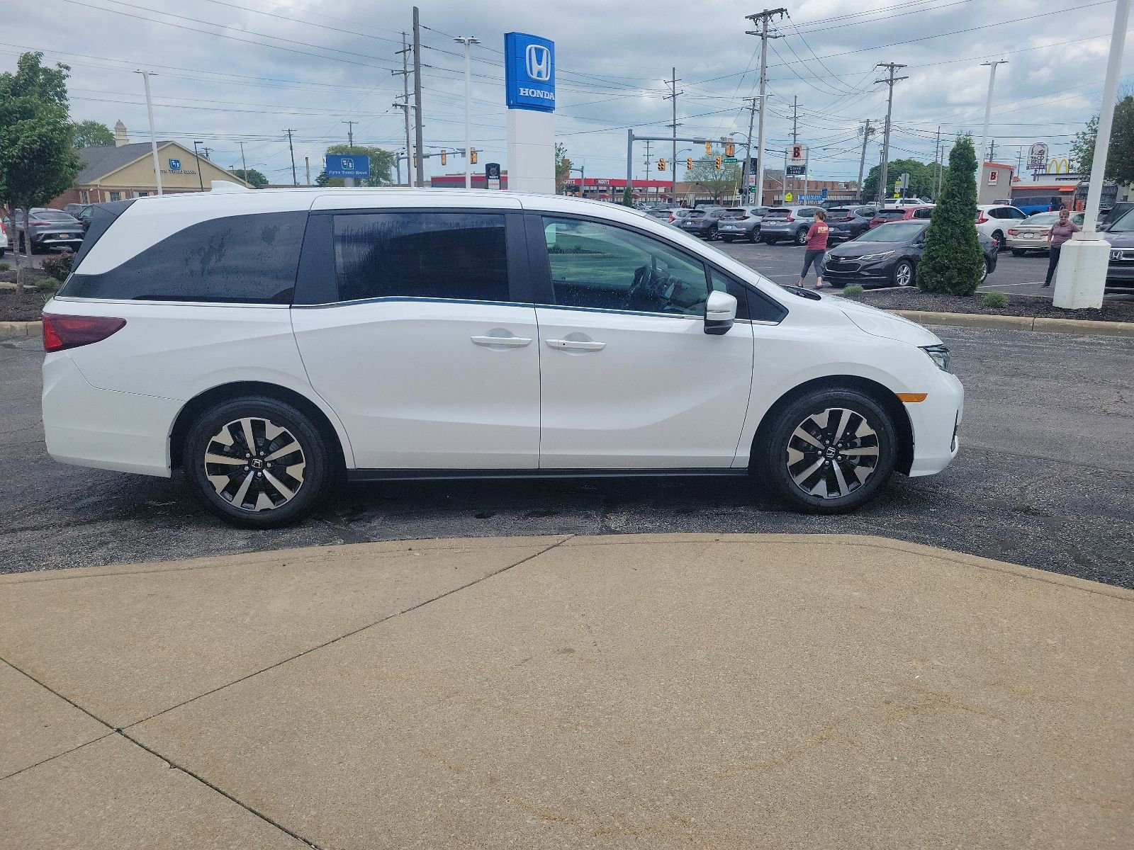 New 2026 Honda Odyssey EX-L image 4