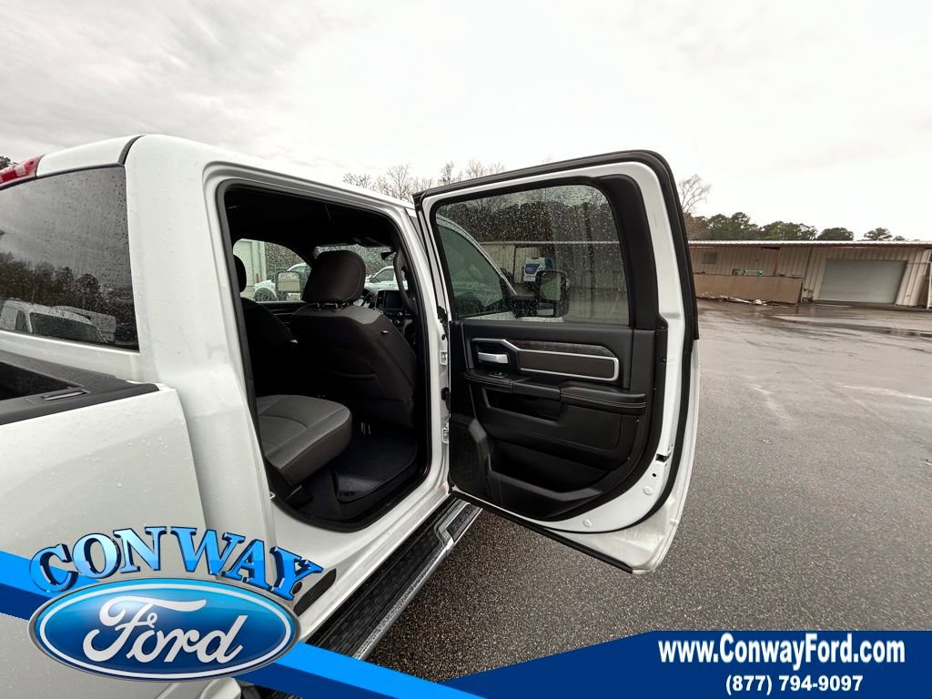 Used 2024 RAM 3500 Big Horn image 19