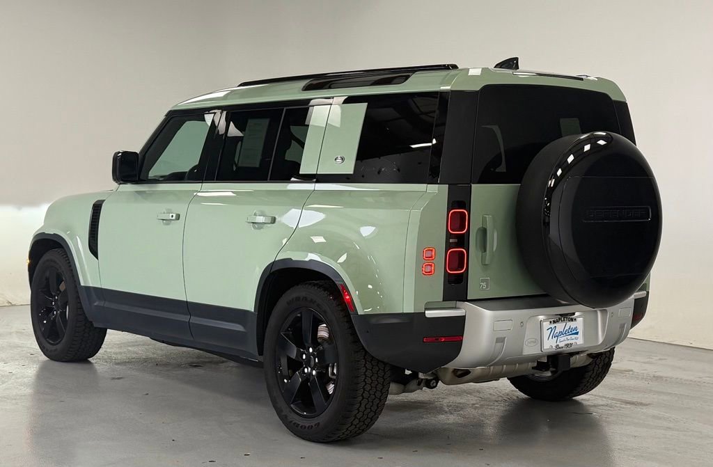 Used 2023 Land Rover Defender 110 75th Limited Edition AWD/4WD image 3