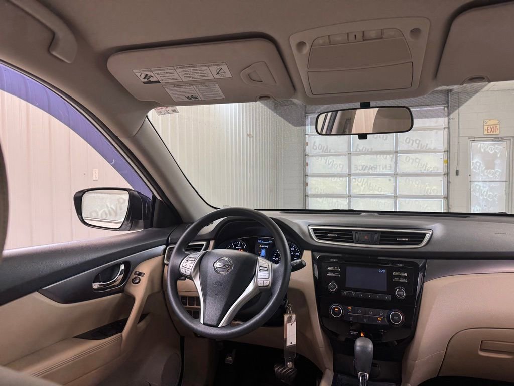 Used 2016 Nissan Rogue S FWD image 22