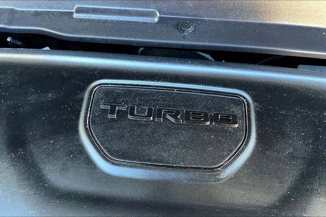 Certified 2025 Jeep Compass Limited image 32