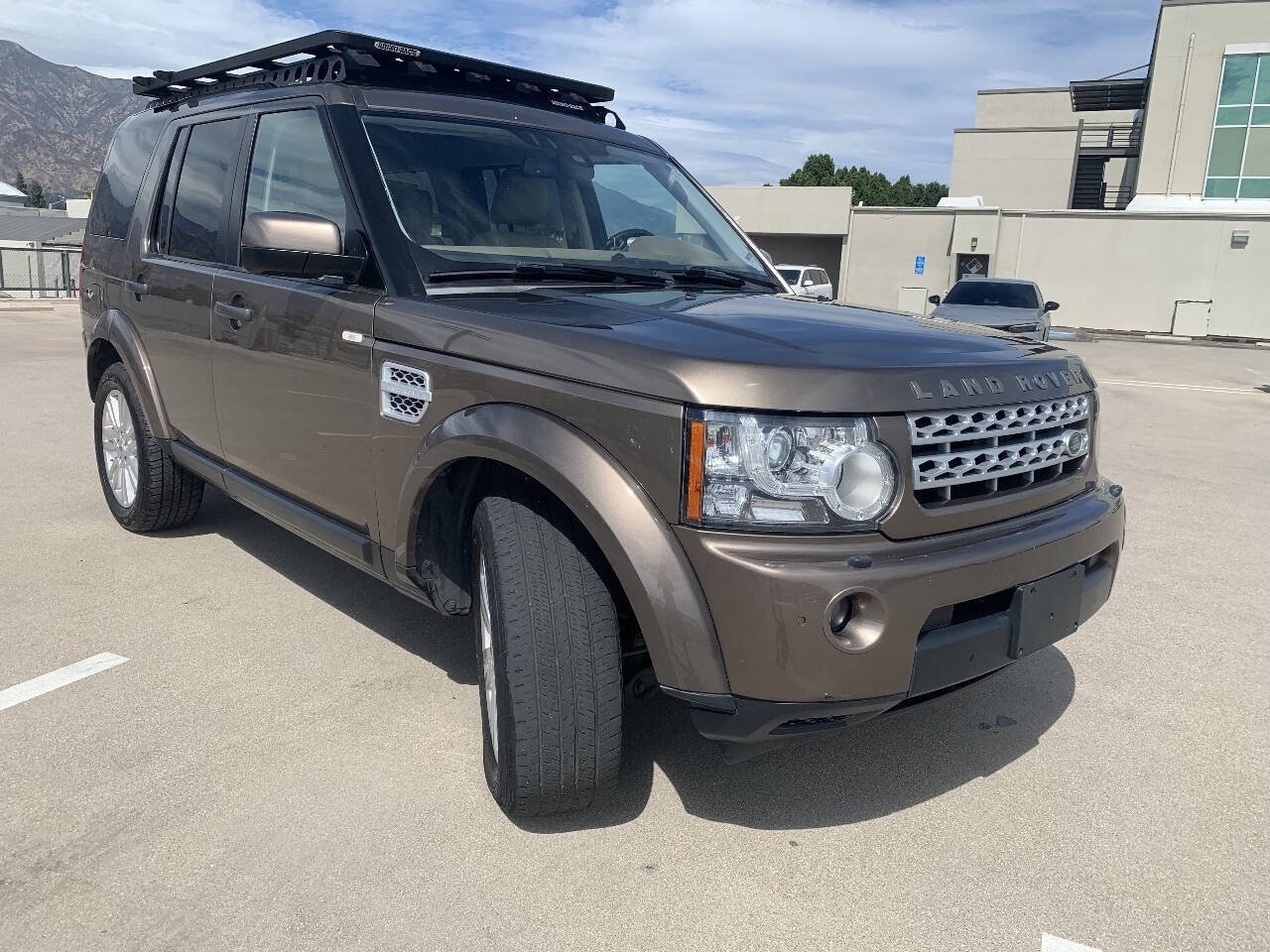 Used 2012 Land Rover LR4 HSE AWD/4WD image 3