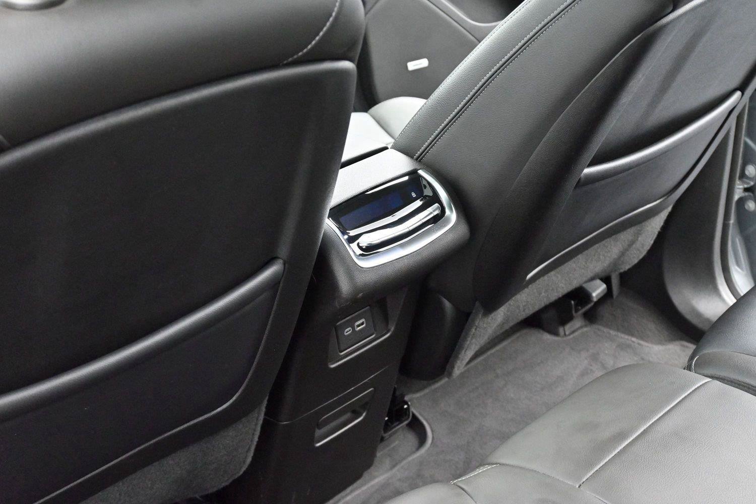 Used 2024 Cadillac XT6 Luxury FWD image 33