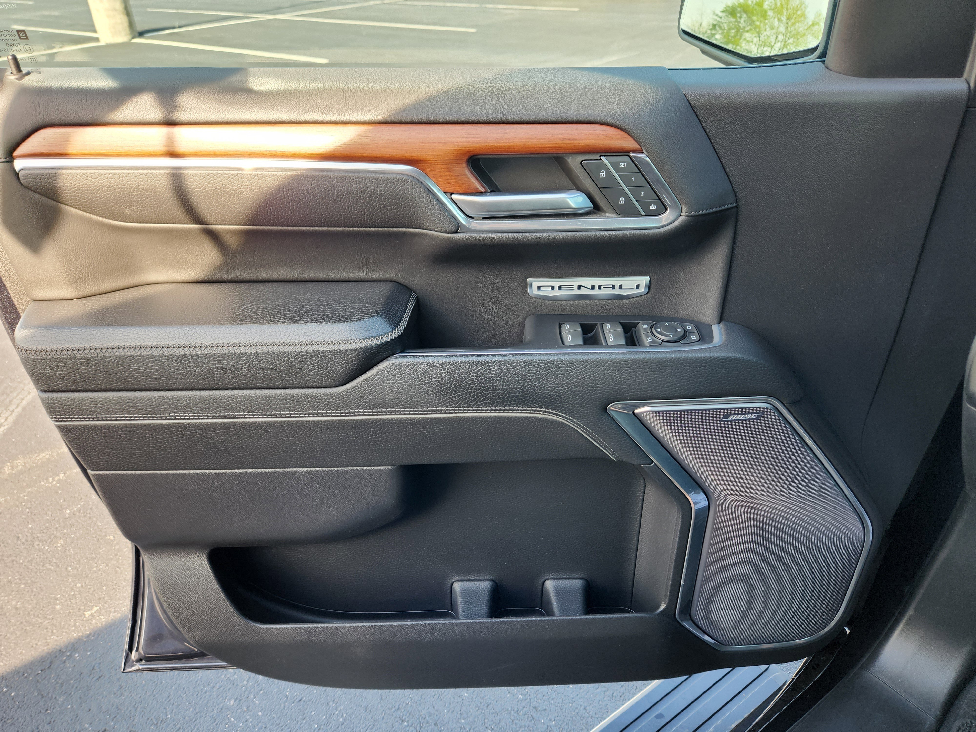 Used 2023 GMC Sierra 1500 Denali w/ Denali Reserve Package AWD/4WD image 22