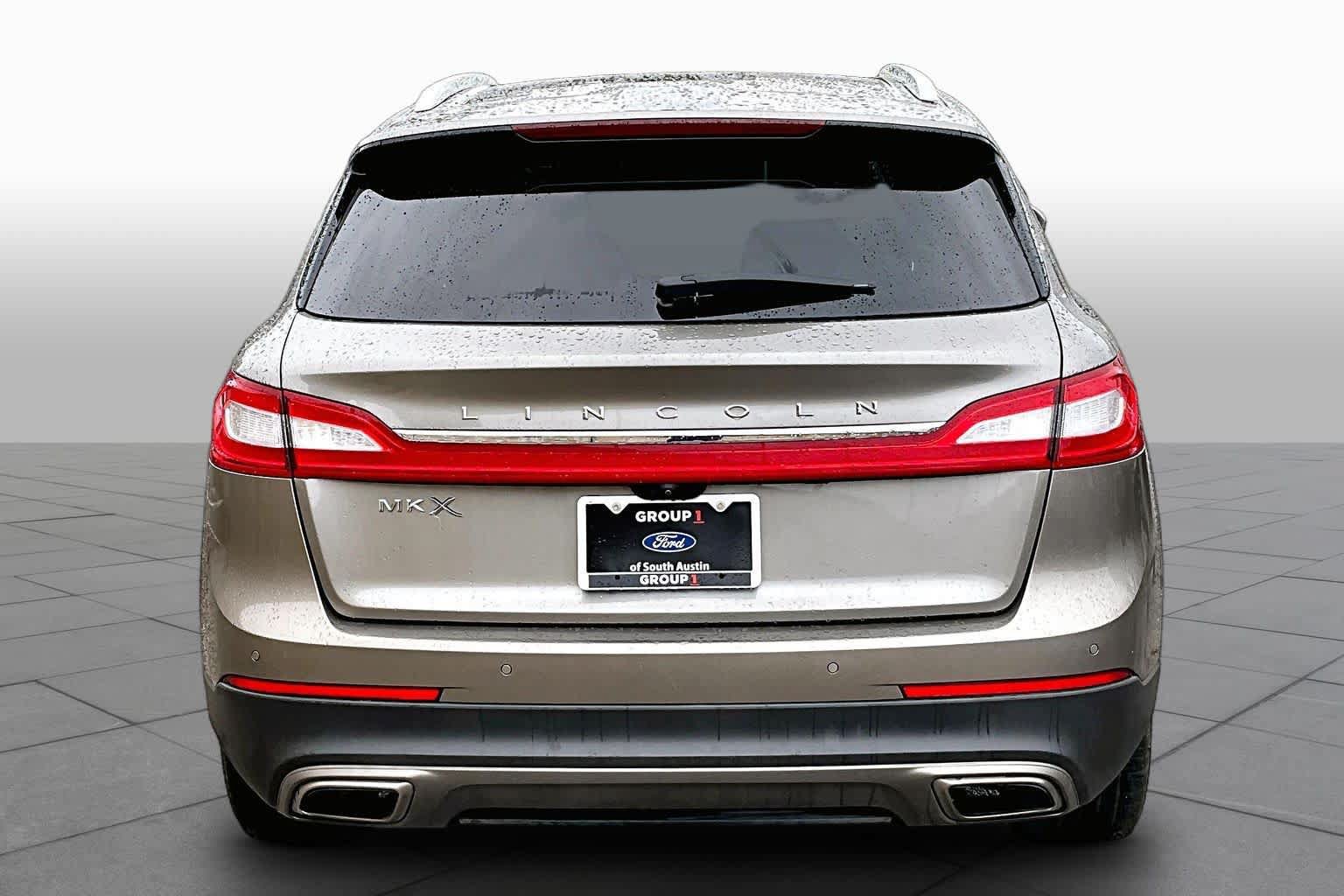 Used 2016 Lincoln MKX Select w/ Select Plus Package FWD image 5