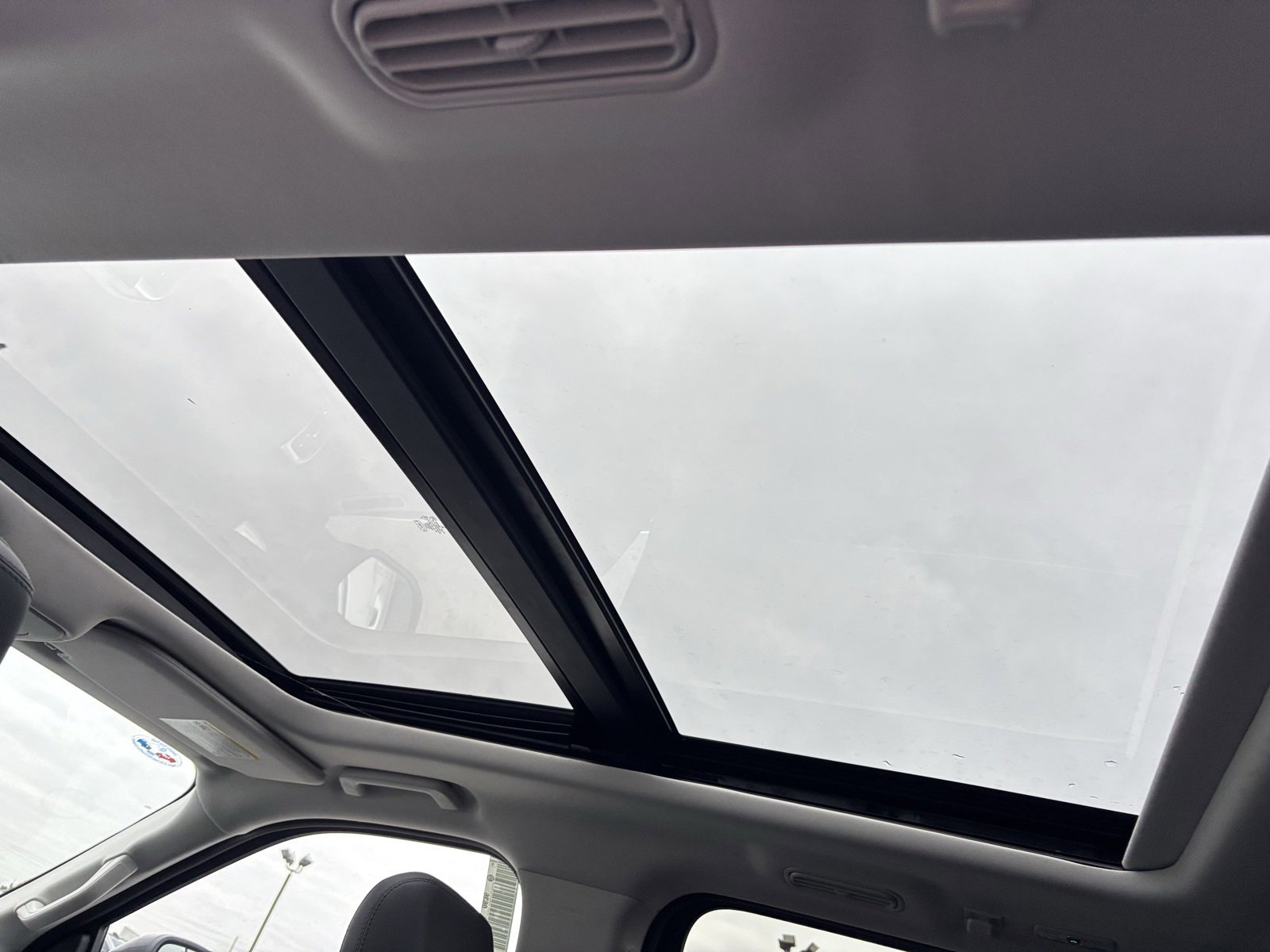 New 2025 Ford Expedition Max Active image 4