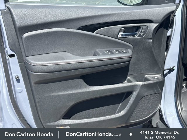 New 2026 Honda Ridgeline Black Edition image 9
