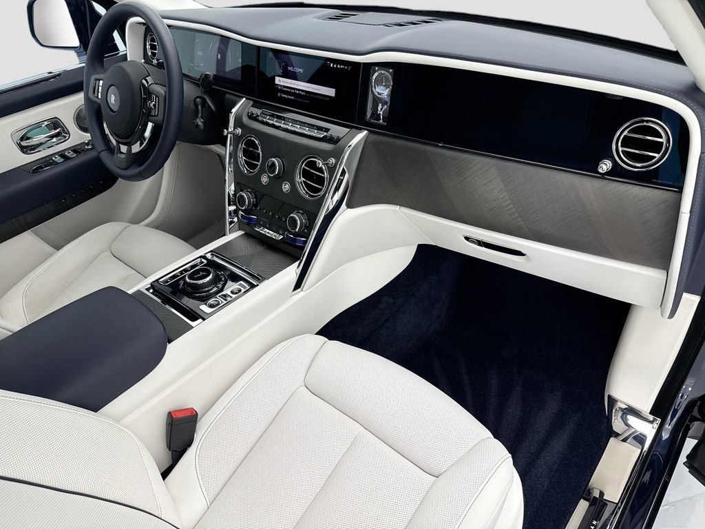 Certified 2026 Rolls-Royce Cullinan image 16