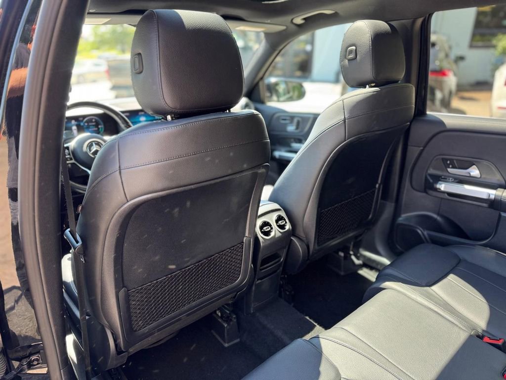 Used 2021 Mercedes-Benz GLB 250 4MATIC image 20