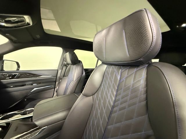 New 2026 Cadillac Escalade IQL Luxury image 5