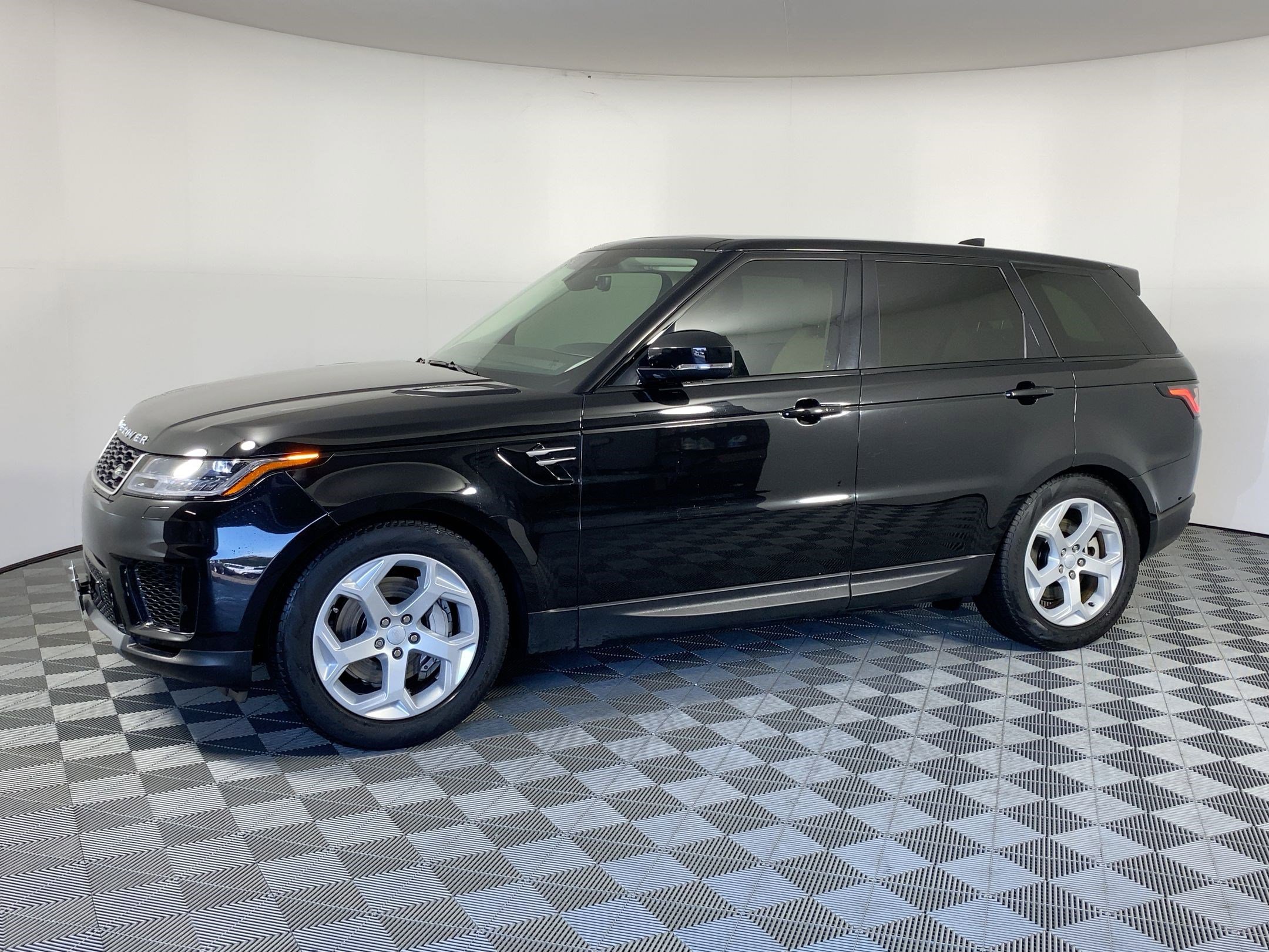 Used 2022 Land Rover Range Rover Sport SE