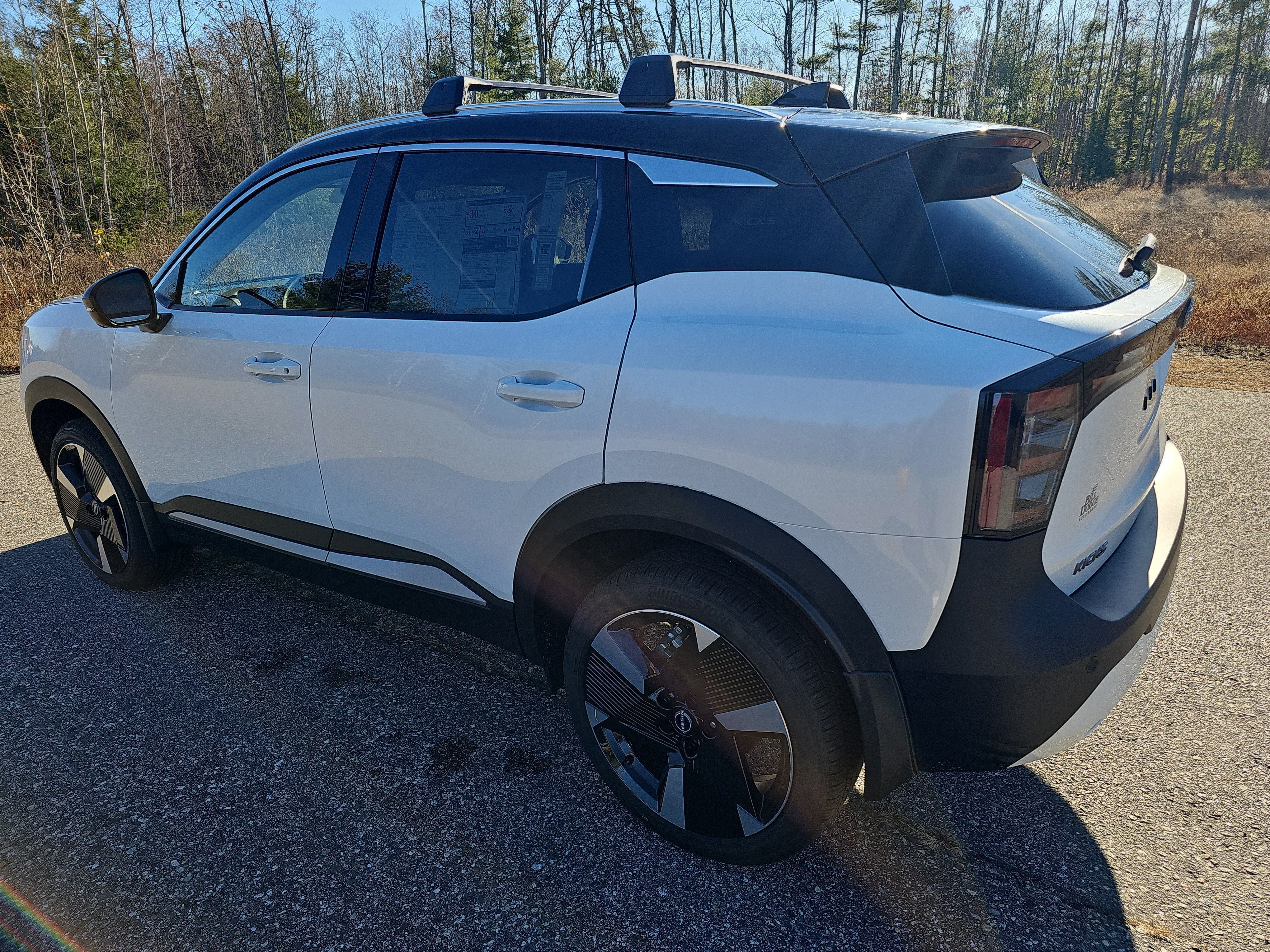 New 2026 Nissan Kicks SR w/ Cold Weather Package AWD/4WD image 5