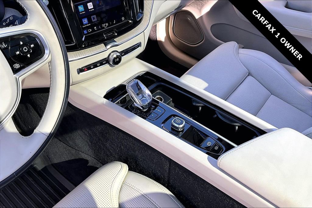 Used 2023 Volvo XC60 B5 Ultimate w/ Climate Package image 17
