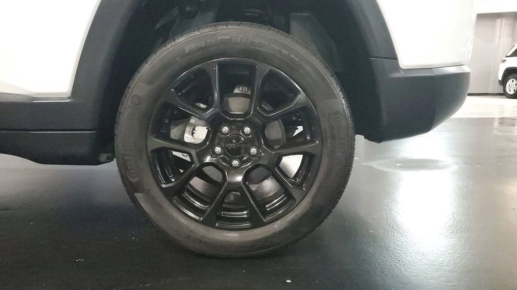 Used 2023 Jeep Compass Altitude image 6