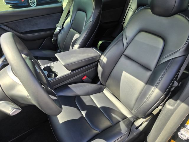 Used 2022 Tesla Model Y Performance AWD/4WD image 23