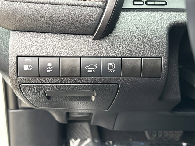 Certified 2020 Toyota Camry XLE image 21