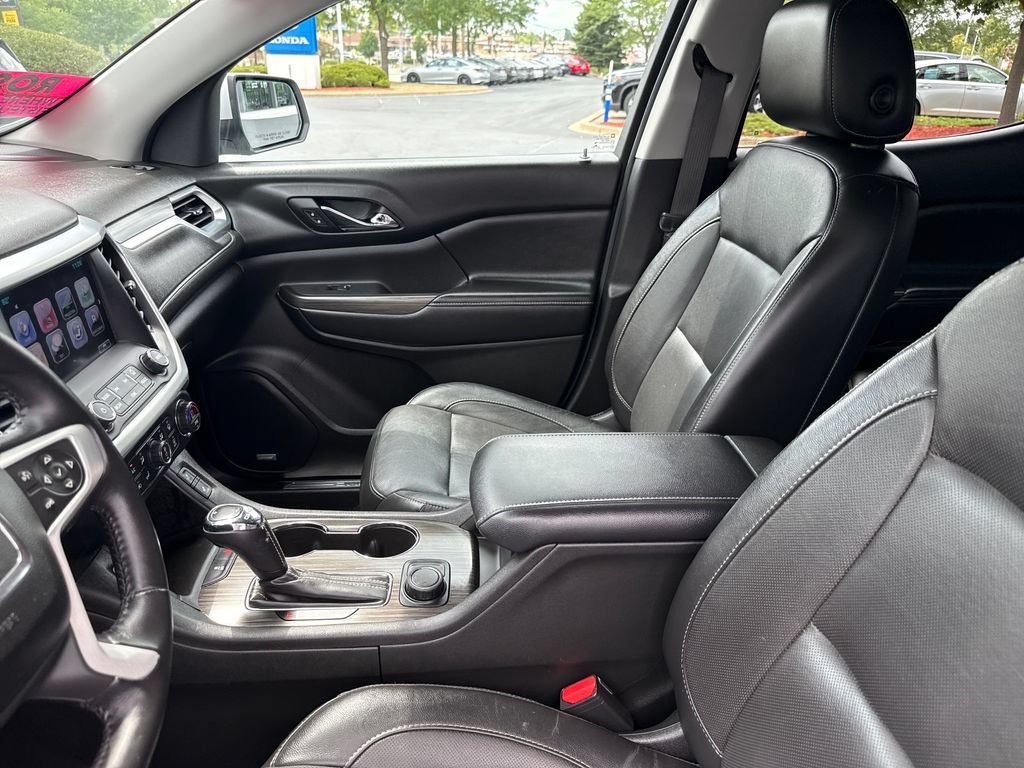 Used 2017 GMC Acadia SLT FWD image 9