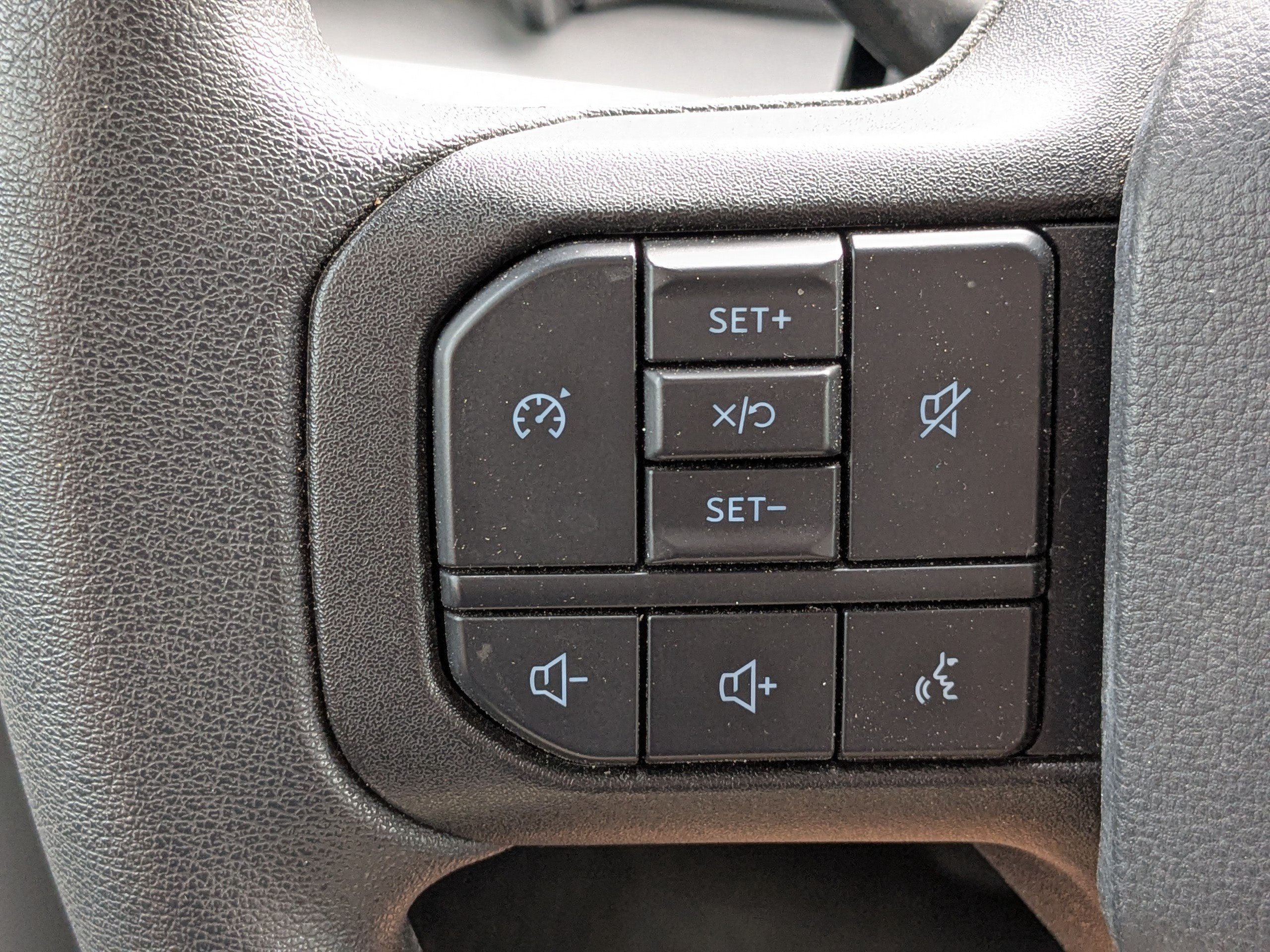 Used 2023 Ford F350 XL w/ FX4 Off-Road Package AWD/4WD image 26