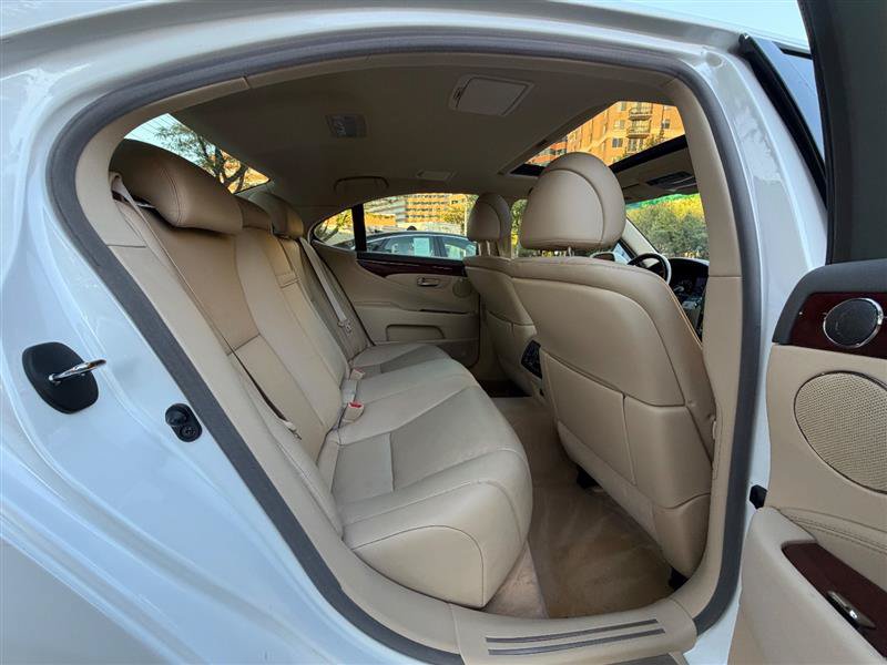 Used 2007 Lexus LS 460 RWD image 22
