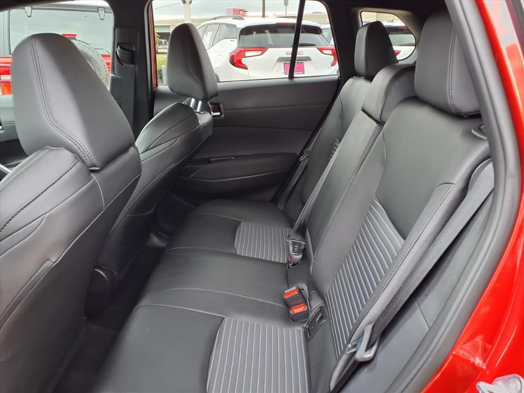 Used 2026 Toyota Corolla Cross AWD Hybrid w/ Convenience Package image 15