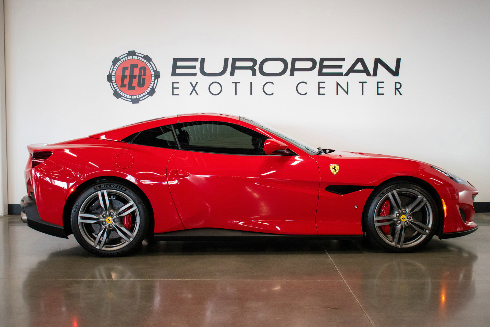 Used 2020 Ferrari Portofino RWD image 40