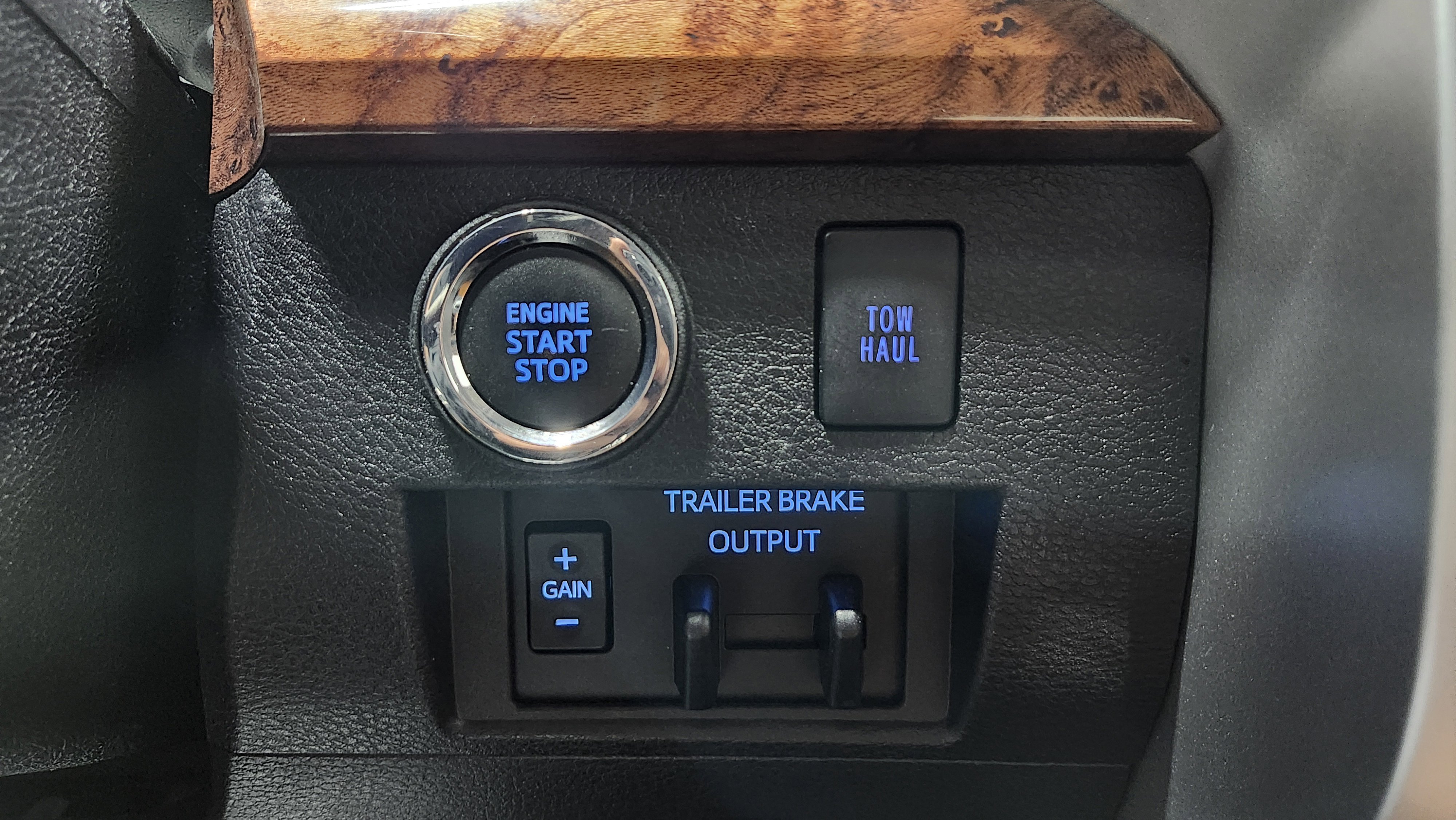 Used 2020 Toyota Tundra 1794 Edition w/ TRD Off-Road Package image 9