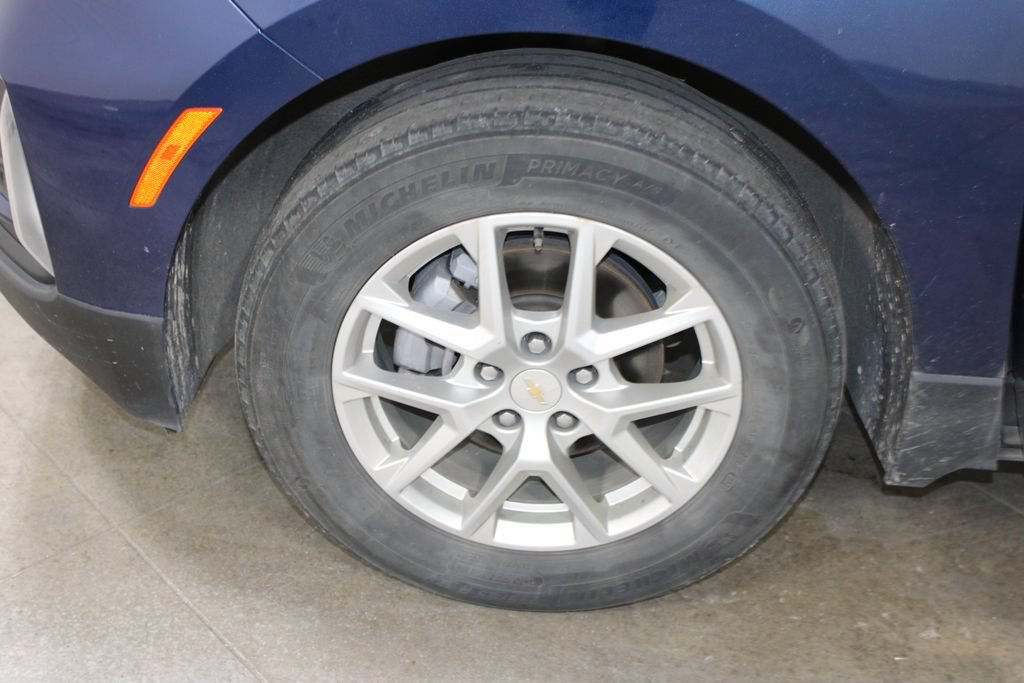Used 2023 Chevrolet Equinox LT FWD image 34